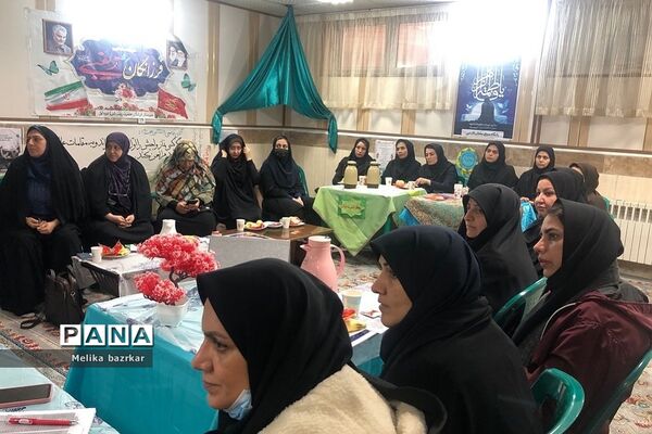 برگزاری دوره آموزشی الگوی سوم زن مسلمان در ناحیه دو شهرری