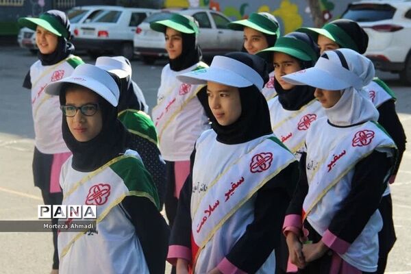 افتتاحیه طرح توزیع شیر رایگان در دبستان خبره فرشچی ناحیه ۱ شهرری