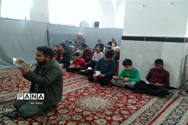 یادواره شهدای مدافع حرم در شهرستان خلیل‌آباد