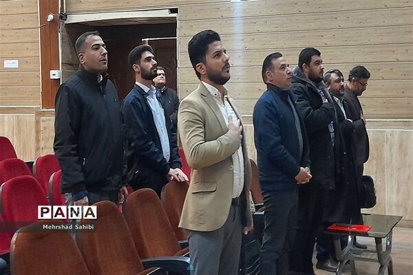 حضور دانش‌آموزان پسر دوره متوسطه دوم شهرستان ملارد در مسابقات قرآنی