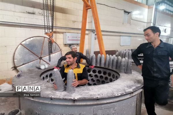 بازدید دانش‌آموزان خلیل آباد از شهرک صنعتی کاشمر