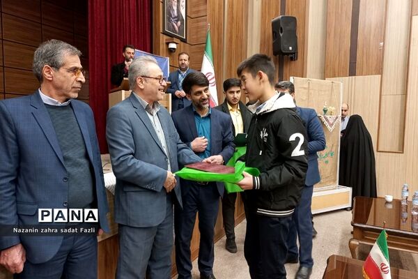 اولین یادواره ۹۴ شهید دانش‌آموز و ۱۳شهید فرهنگی شهرستان شهریار