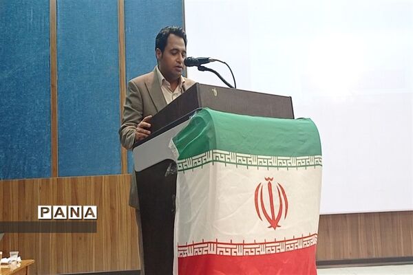 حضور  مشاور اجرایی وزیر آموزش و پرورش در بندرخمیر