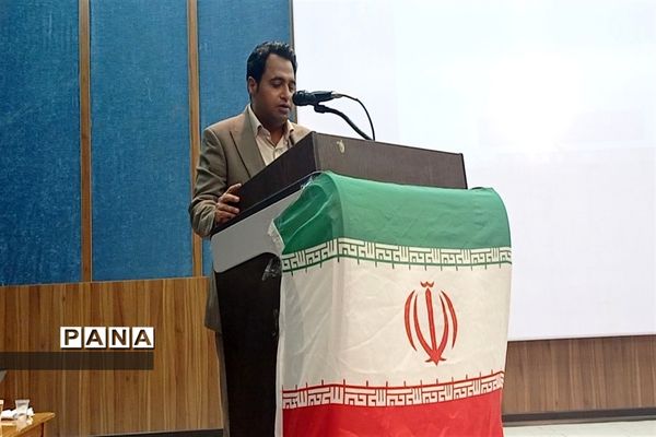 حضور  مشاور اجرایی وزیر آموزش و پرورش در بندرخمیر