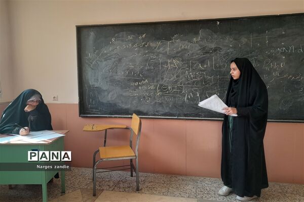 حضور حداکثری دانش‌آموزان دختر متوسطه دوم شهرستان ملارد در مسابقات قرآنی