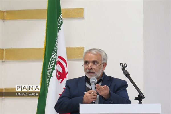 گردهمایی برنامه‌ریزی گرامیداشت دهه فجر در خلیل آباد
