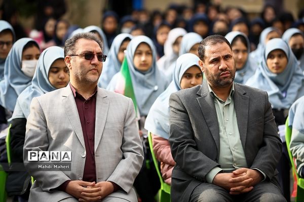 آیین نواختن گلبانگ انقلاب اسلامی با حضور وزیر آموزش و پرورش
