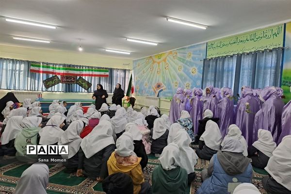 برگزاری مراسم گلبانگ انقلاب در دبستان افشار نژاد مشهد