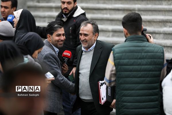 حاشیه جلسه هیات دولت - ۱۱ بهمن