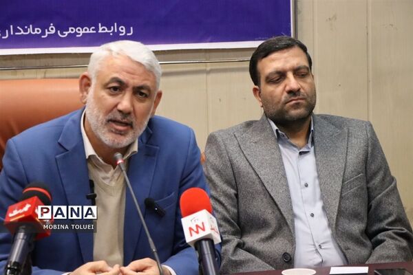 نشست صمیمی فرماندار شهرستان بهارستان با اصحاب رسانه