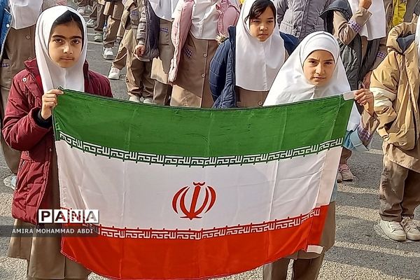 نواخته شدن زنگ انقلاب در مدارس منطقه کهریزک