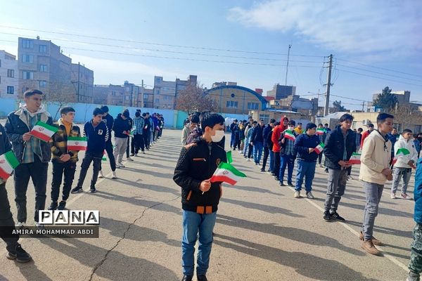 نواخته شدن زنگ انقلاب در مدارس منطقه کهریزک