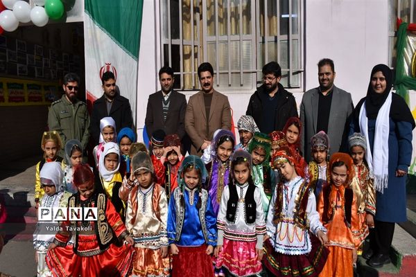 جشن انقلاب در دبستان صفورا مشهد