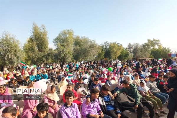 نواختن زنگ انقلاب اسلامی در مدارس شهرستان بهبهان