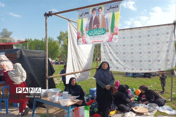 شادی پیمایی تئاتر درسی به مناسبت دهه فجر در بهبهان