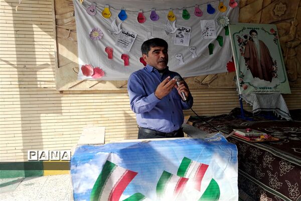 نواخته شدن زنگ انقلاب در مدارس سیریک
