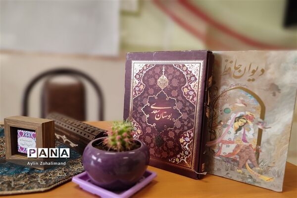 نشست ادبی در دبیرستان شاهد کوثر شهرستان رباط کریم
