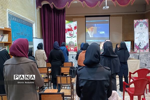 کارگاه آموزشی تجربه اقدام پژوهی برتر در ناحیه ۶ مشهد