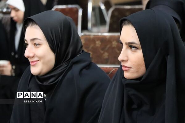 اردوی راهیان نور فرهنگیان ناحیه یک بهارستان