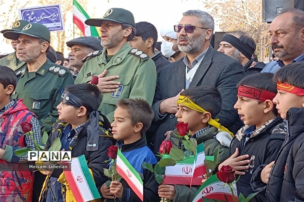 جشن سالروز ورود حضرت امام خمینی ره به میهن و گلبانگ انقلاب در کاشمر