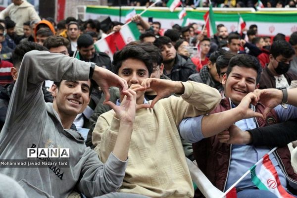 دهه هشتادی ها با انقلاب خود تجدید پیمان کردند