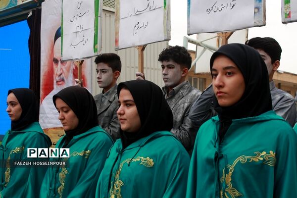 برگزاری مراسم پرشور گلبانگ انقلاب در بهارستان‌دو