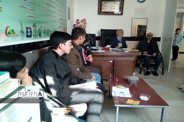 هم اندیشی مسئولان قرارگاه ۱۴صفر۲مدارس خلیل آباد با معاون پرورشی و تربیت بدنی