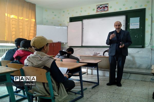 کارگاه آموزش عملی خبرنویسی  انجمن خبرنگاری کانون سلمان خلیل آباد