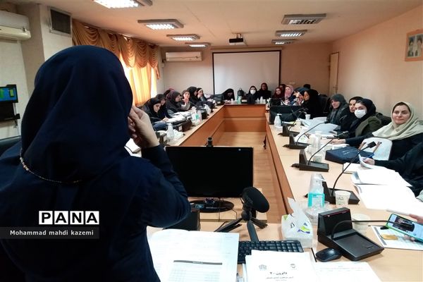 کارگاه آموزشی معلمان