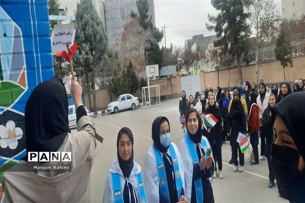 آموزش مهارت‌های پیشتازان سازمان دانش آموزی بجنورد