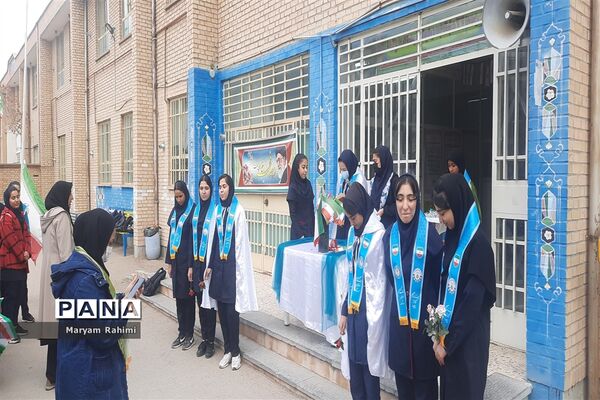 آموزش مهارت‌های پیشتازان سازمان دانش آموزی بجنورد