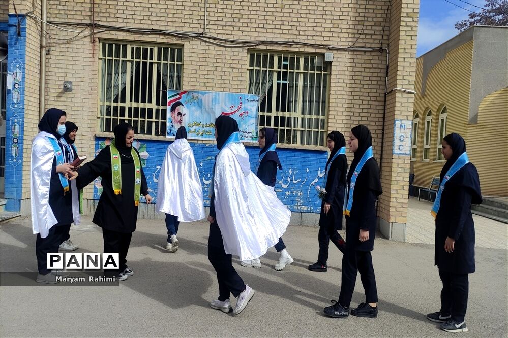 آموزش مهارت‌های پیشتازان سازمان دانش آموزی بجنورد