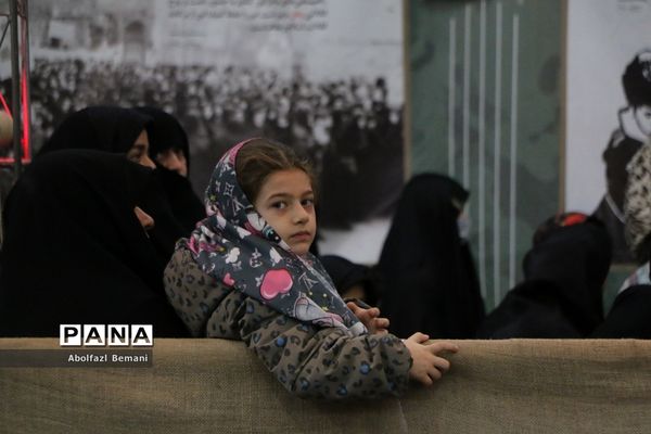 مراسمی در جوار مزار شهید گمنام بوستان شهدای آذر قم