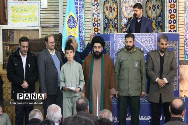 نماز جمعه رودهن با حضور مدیرکل آموزش و پرورش شهرستان‌های استان تهران