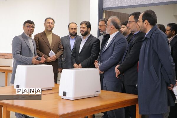 آیین بهره برداری همزمان ۹۵۰ فضای آموزشی و پرورشی در منطقه ۱۸ تهران