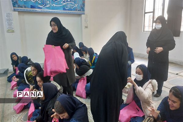 جشن تکلیف  دبستان دخترانه ۹ دی  در دبیرستان دخترانه صبا شهرستان قدس