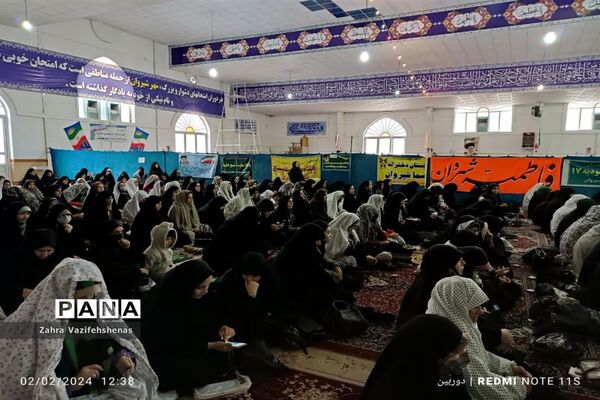 شرکت باشکوه پایگاه های بسیج خواهران حوزه ام ائمه (س) در نماز جمعه ۱۳ بهمن شهرستان شیروان