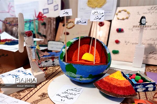 نمایشگاه مدرسه آرمانی هنر آسمانی در دبیرستان صفورا  مشهد
