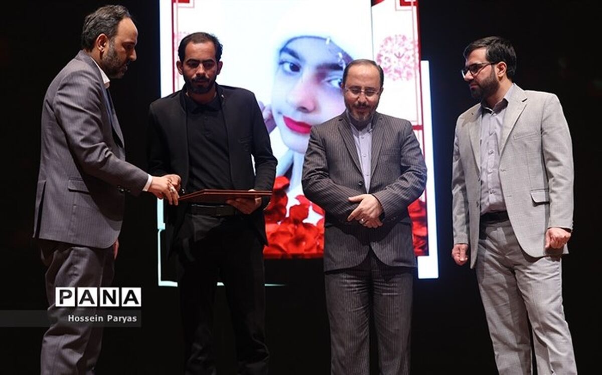 خبرنگار پانا به عنوان روزنامه‌نگار تراز انقلاب اسلامی معرفی شد