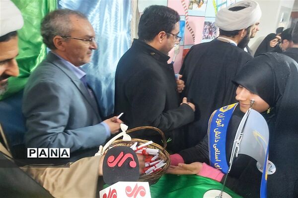 انقلاب اسلامی همچنان در مسیر فتح قله‌هاست