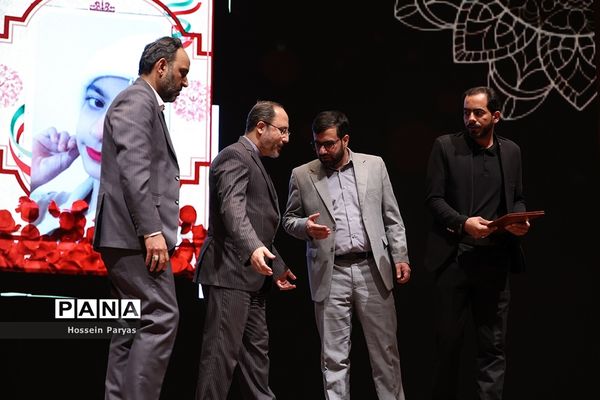 دومین دوره جایزه قلم مقدس، نماد روزنامه‌نگاری انقلاب اسلامی