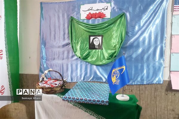 افتتاح دوازدهمین نمایشگاه مدرسه انقلاب