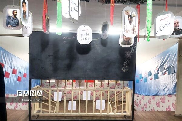 افتتاح دوازدهمین نمایشگاه مدرسه انقلاب
