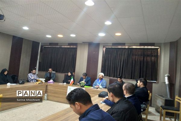 جلسه توجیهی مدیران و معاونین پرورشی متوسطه اول و دوم  با حضور دبیران قرارگاه میدان ۱۴صفر ۲