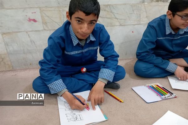 شور انقلاب در آموزشگاه امید