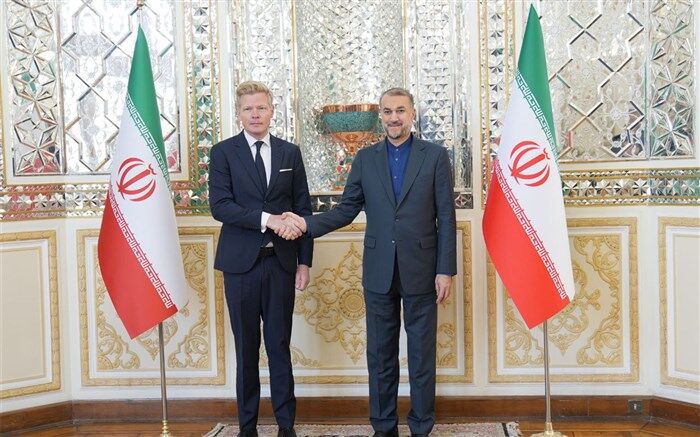 امیرعبداللهیان: رویکرد نظامی آمریکا و انگلیس علیه یمن، راه‌حل سیاسی را با مشکل مواجه کرده است