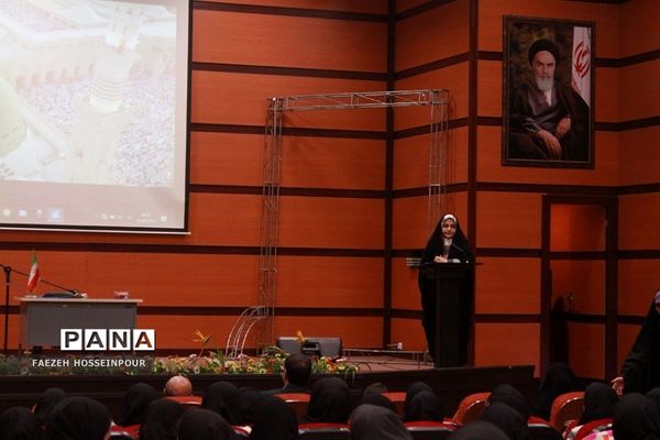 جشن تکلیف سیاسی دانش‌آموزان بهارستانی