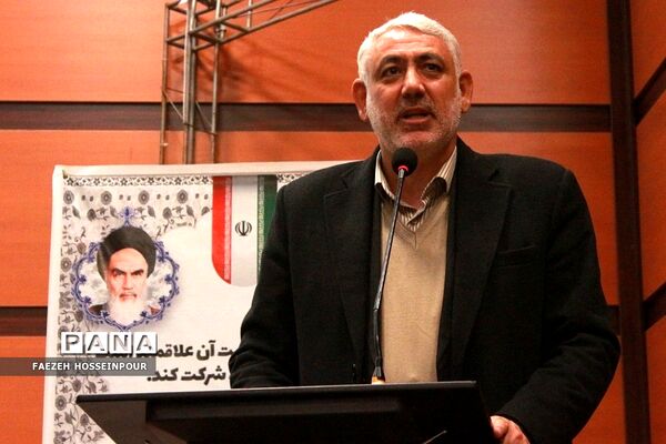 جشن تکلیف سیاسی دانش‌آموزان بهارستانی