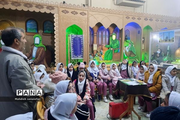 بازدید دانش‌آموزان ناحیه دو شهرری از آسمان‌نما و موزه حرم حضرت عبدالعظیم (ع)