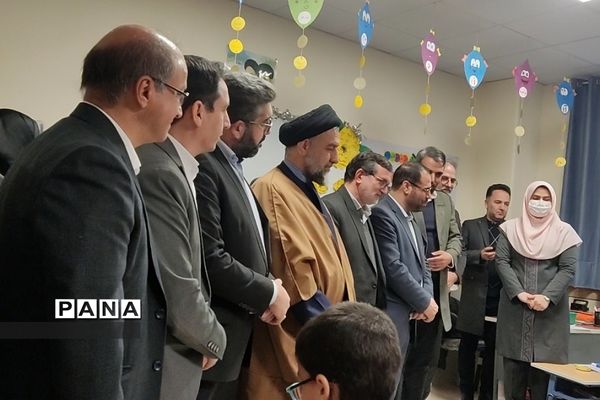 حضور وزیر آموزش و پرورش و مسئولین استانی در افتتاحیه مدارس نوساز شهریار